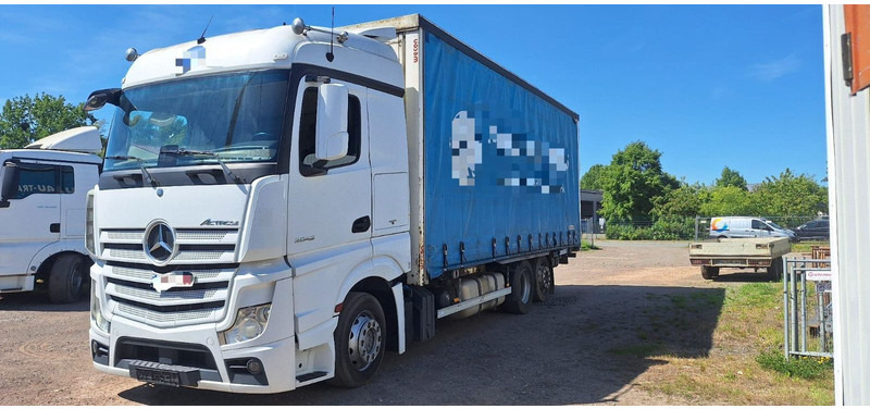 Mercedes-Benz 2642 Jumbozug Mit Hänger - Ponyvás teherautó: 2 kép. Mercedes-Benz 2642 Jumbozug Mit Hänger - Ponyvás teherautó: 2 kép.
