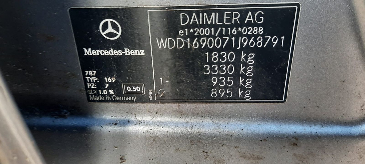 Mercedes-Benz A 180 A 180 CDI AVANTGARDE - Szedán: 4 kép. Mercedes-Benz A 180 A 180 CDI AVANTGARDE - Szedán: 4 kép.