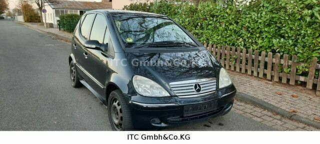 Mercedes-Benz A-Klasse 170 - Autó: 2 kép. Mercedes-Benz A-Klasse 170 - Autó: 2 kép.