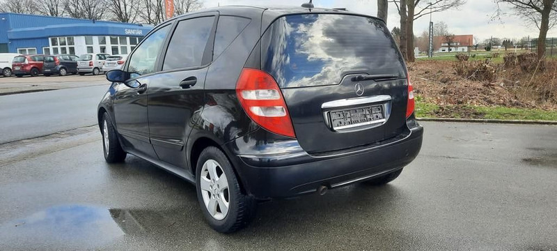 Mercedes-Benz A-Klasse 180 CDI AVANTGARDE - Autó: 4 kép. Mercedes-Benz A-Klasse 180 CDI AVANTGARDE - Autó: 4 kép.