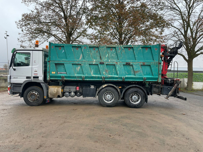Mercedes-Benz Actros 2641 - Billenőplatós teherautó, Darus autó: 1 kép. Mercedes-Benz Actros 2641 - Billenőplatós teherautó, Darus autó: 1 kép.