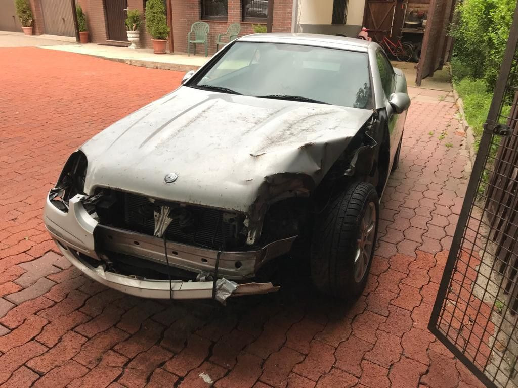 Mercedes-Benz SLK 200 Kompressor - Autó: 2 kép. Mercedes-Benz SLK 200 Kompressor - Autó: 2 kép.