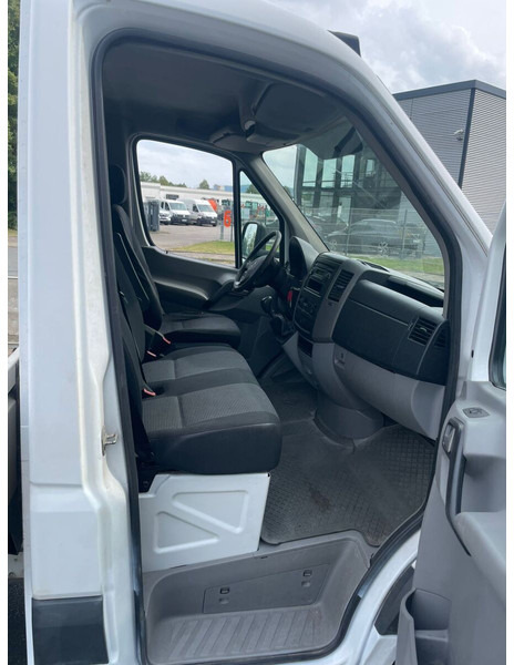 Platós kisteherautó Mercedes-Benz Sprinter 316: 10 kép.