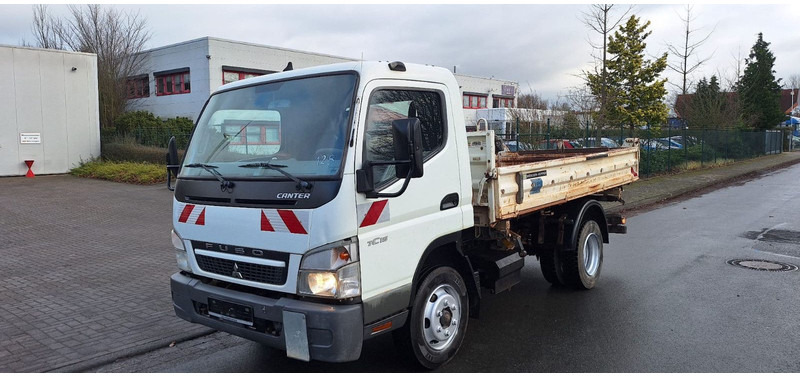 Mitsubishi Canter Kipper 2 Achser - Billenőplatós teherautó: 1 kép. Mitsubishi Canter Kipper 2 Achser - Billenőplatós teherautó: 1 kép.