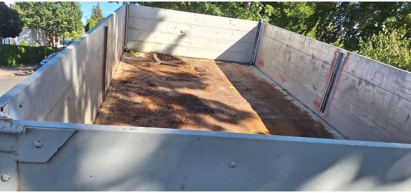 Müller-Mitteltal KA-TA-T - Pótkocsi billenőplatós: 2 kép. Müller-Mitteltal KA-TA-T - Pótkocsi billenőplatós: 2 kép.