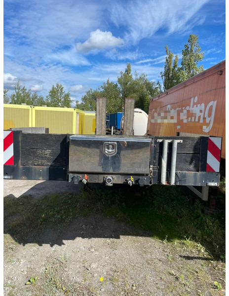 Müller-Mitteltal Tieflader - Félpótkocsi mélybölcsős: 2 kép. Müller-Mitteltal Tieflader - Félpótkocsi mélybölcsős: 2 kép.