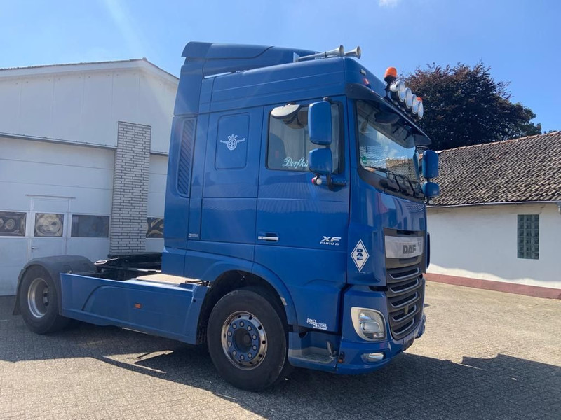 DAF XF 106.440PS SC SZM Top zustand 1-Hand - Nyergesvontató: 2 kép. DAF XF 106.440PS SC SZM Top zustand 1-Hand - Nyergesvontató: 2 kép.