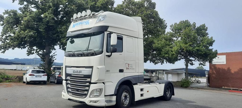 DAF XF 106/460 SSC Vollausstattung - Nyergesvontató: 1 kép. DAF XF 106/460 SSC Vollausstattung - Nyergesvontató: 1 kép.