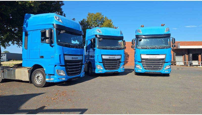 DAF XF 460 FT SZM - Nyergesvontató: 2 kép. DAF XF 460 FT SZM - Nyergesvontató: 2 kép.