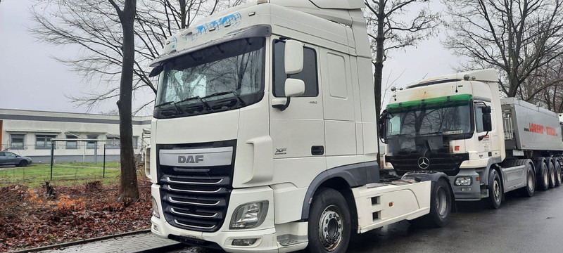 DAF XF106-460FT SZM Spoiler - Nyergesvontató: 3 kép. DAF XF106-460FT SZM Spoiler - Nyergesvontató: 3 kép.