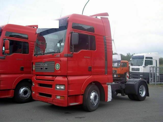 MAN 18.390TGA XXL German Truck 1-Hand Vollausst - Nyergesvontató: 3 kép. MAN 18.390TGA XXL German Truck 1-Hand Vollausst - Nyergesvontató: 3 kép.