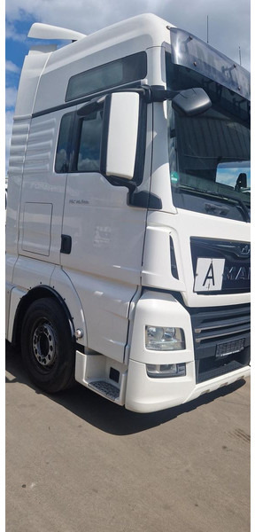 MAN 18.500 TGX SZM XXL - Nyergesvontató: 4 kép. MAN 18.500 TGX SZM XXL - Nyergesvontató: 4 kép.
