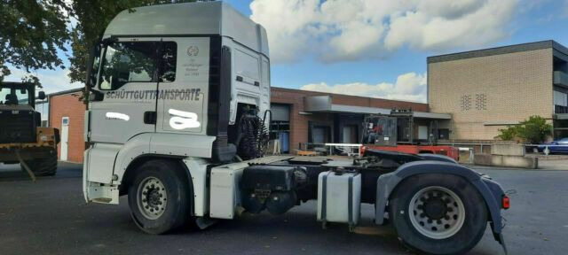MAN TGS 18.440PS SZM G.Haus Kipperhyd. E5 - Nyergesvontató: 2 kép. MAN TGS 18.440PS SZM G.Haus Kipperhyd. E5 - Nyergesvontató: 2 kép.