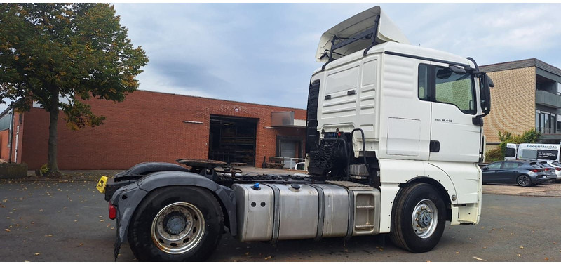 MAN TGX18.440H 4x4 SZM Kipphydraulik - Nyergesvontató: 5 kép. MAN TGX18.440H 4x4 SZM Kipphydraulik - Nyergesvontató: 5 kép.