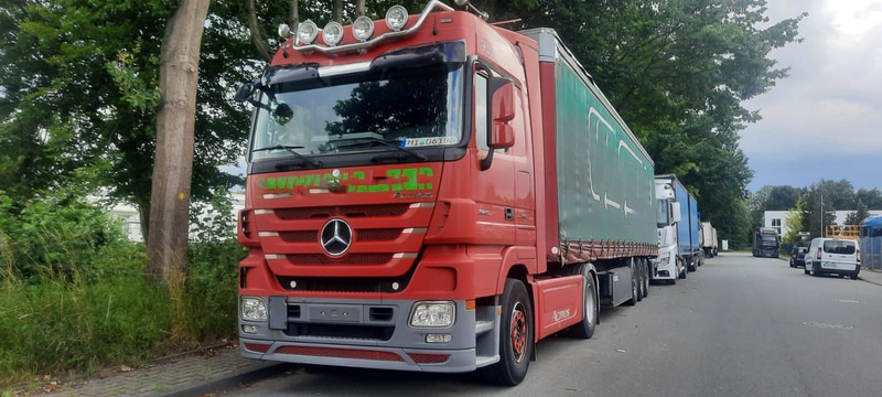 Mercedes-Benz 1841LS MP3 SZM Mega Space Voll/Spoil - Nyergesvontató: 2 kép. Mercedes-Benz 1841LS MP3 SZM Mega Space Voll/Spoil - Nyergesvontató: 2 kép.
