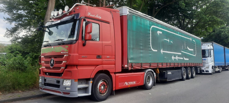 Mercedes-Benz 1841LS MP3 SZM Mega Space Voll/Spoil - Nyergesvontató: 1 kép. Mercedes-Benz 1841LS MP3 SZM Mega Space Voll/Spoil - Nyergesvontató: 1 kép.