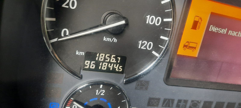 Mercedes-Benz 1841LS MP3 SZM Mega Space Voll/Spoil - Nyergesvontató: 4 kép. Mercedes-Benz 1841LS MP3 SZM Mega Space Voll/Spoil - Nyergesvontató: 4 kép.