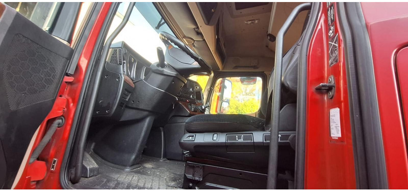 Mercedes-Benz Actros 4 2-Achser 1842 4x2 SZM Big Hause - Nyergesvontató: 4 kép. Mercedes-Benz Actros 4 2-Achser 1842 4x2 SZM Big Hause - Nyergesvontató: 4 kép.