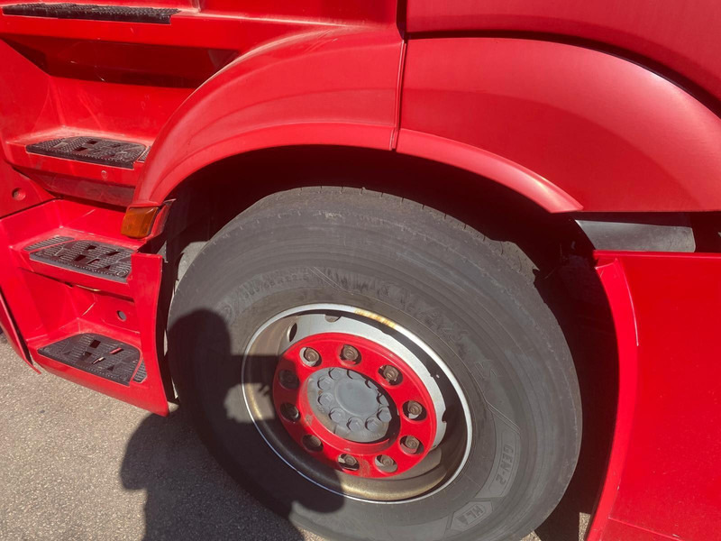 Mercedes-Benz Actros 4 2-Achser 1842 4x2 SZM Big Hause - Nyergesvontató: 5 kép. Mercedes-Benz Actros 4 2-Achser 1842 4x2 SZM Big Hause - Nyergesvontató: 5 kép.