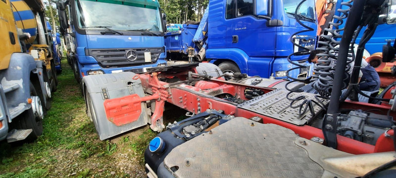 Scania P360 SZM - Nyergesvontató: 2 kép. Scania P360 SZM - Nyergesvontató: 2 kép.