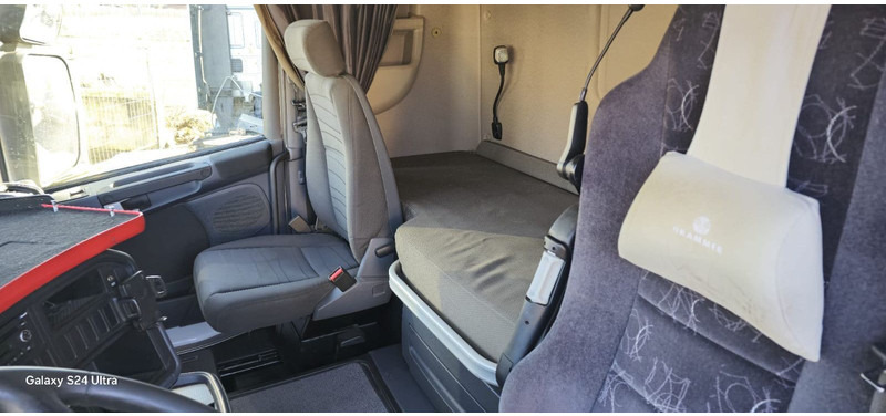 Scania R440 SZM - Nyergesvontató: 5 kép. Scania R440 SZM - Nyergesvontató: 5 kép.