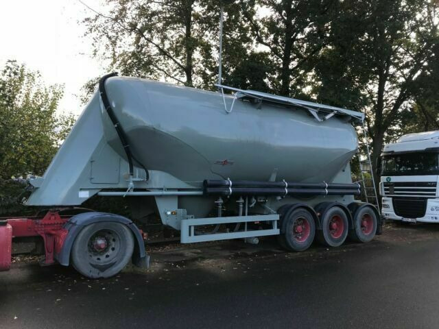 SPITZER SF 2734/2P Zement/Silo - Tartályos félpótkocsi: 1 kép. SPITZER SF 2734/2P Zement/Silo - Tartályos félpótkocsi: 1 kép.