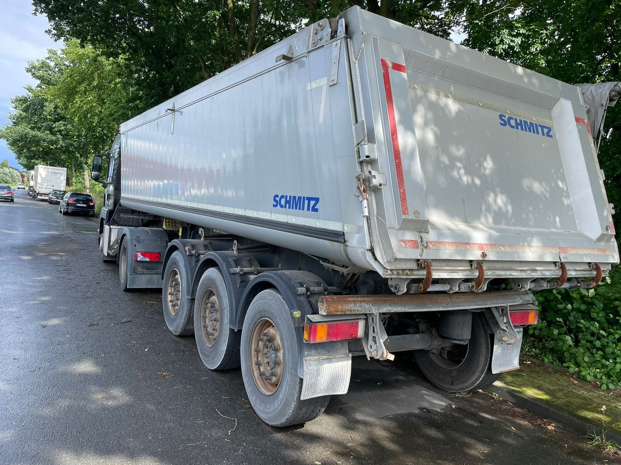 Schmitz Cargobull Kippmulde 3 Achser 28 Kubik - Félpótkocsi billenőplatós: 3 kép. Schmitz Cargobull Kippmulde 3 Achser 28 Kubik - Félpótkocsi billenőplatós: 3 kép.