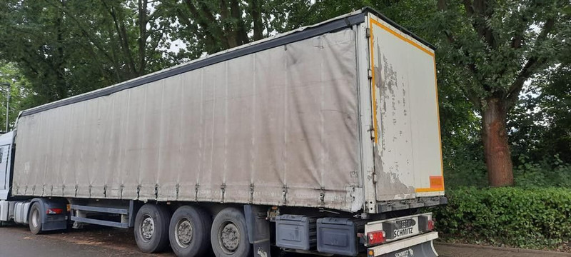 Schmitz Cargobull Pritsche Plane - Ponyvás félpótkocsi: 2 kép. Schmitz Cargobull Pritsche Plane - Ponyvás félpótkocsi: 2 kép.