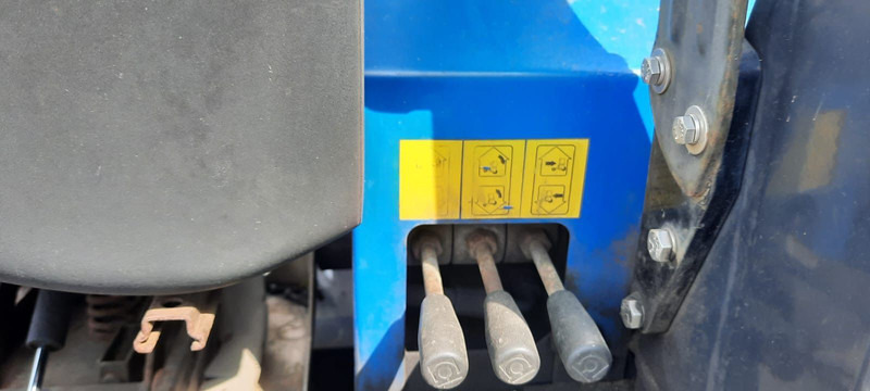 Terberg TKL M1-3 Mitnahmestapler - Oldalrakodó targoncá: 4 kép. Terberg TKL M1-3 Mitnahmestapler - Oldalrakodó targoncá: 4 kép.