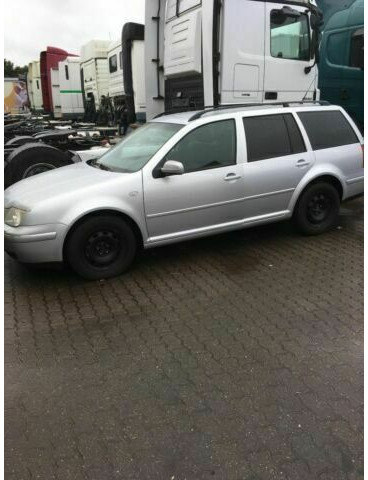 Volkswagen Bora Variant 1.9 TDI Pacific - Kombi: 2 kép. Volkswagen Bora Variant 1.9 TDI Pacific - Kombi: 2 kép.