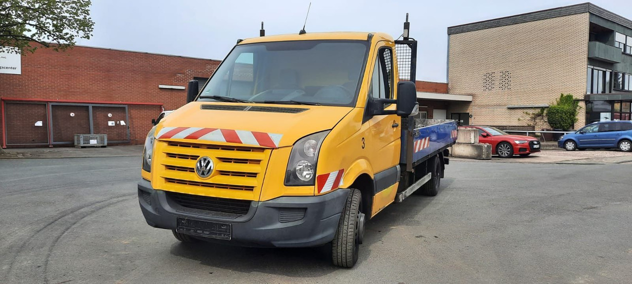 Volkswagen Crafter 50 TDI Lange/Pritsche AHK Klima - Platós kisteherautó: 4 kép. Volkswagen Crafter 50 TDI Lange/Pritsche AHK Klima - Platós kisteherautó: 4 kép.