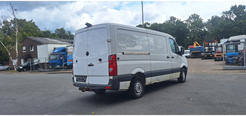 Volkswagen Crafter Kasten 35mittel L2H1 - Furgon: 4 kép. Volkswagen Crafter Kasten 35mittel L2H1 - Furgon: 4 kép.