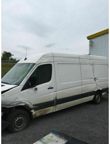Volkswagen Crafter Kastenwagen Maxi Lang/Hoch - Furgon: 1 kép. Volkswagen Crafter Kastenwagen Maxi Lang/Hoch - Furgon: 1 kép.