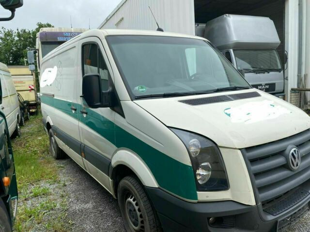 Volkswagen Crafter TDI Lang/Klima 3-Sitzer - Furgon: 3 kép. Volkswagen Crafter TDI Lang/Klima 3-Sitzer - Furgon: 3 kép.