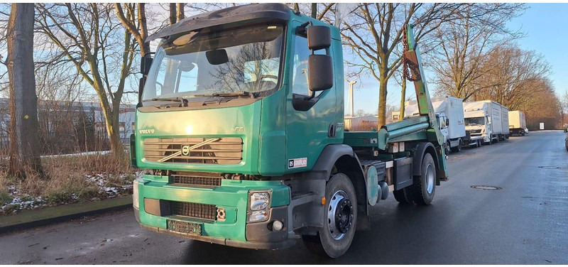 Volvo Absetzkipper FE-320 - Konténerszállító: 1 kép. Volvo Absetzkipper FE-320 - Konténerszállító: 1 kép.
