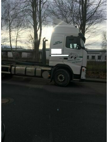 Volvo FH12-420 G.Haus 2xBett Klima Schaltgetriebe Reta - Horgos rakodó teherautó: 5 kép. Volvo FH12-420 G.Haus 2xBett Klima Schaltgetriebe Reta - Horgos rakodó teherautó: 5 kép.