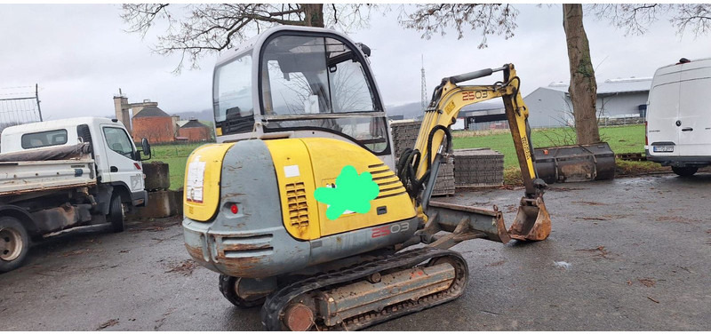 WACKER NEUSON Wacker Neuson 2503-WD Radbagger - Gumikerekes kotró: 1 kép. WACKER NEUSON Wacker Neuson 2503-WD Radbagger - Gumikerekes kotró: 1 kép.