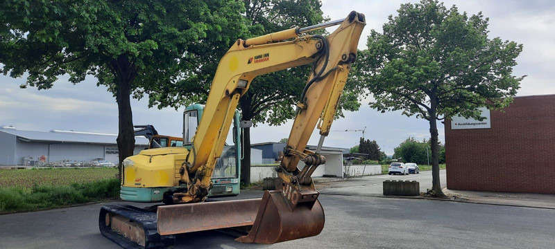 Yanmar Vio 70 - Minikotró: 1 kép. Yanmar Vio 70 - Minikotró: 1 kép.