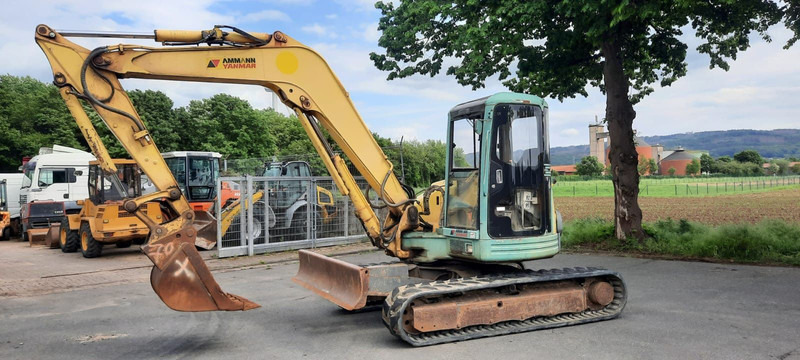 Yanmar Vio 70 - Minikotró: 4 kép. Yanmar Vio 70 - Minikotró: 4 kép.