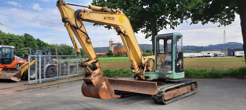 Yanmar Vio 70 - Minikotró: 3 kép. Yanmar Vio 70 - Minikotró: 3 kép.
