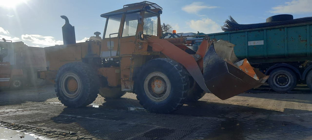 Zettelmeyer ZL2000 - Gumikerekes homlokrakodó: 1 kép. Zettelmeyer ZL2000 - Gumikerekes homlokrakodó: 1 kép.