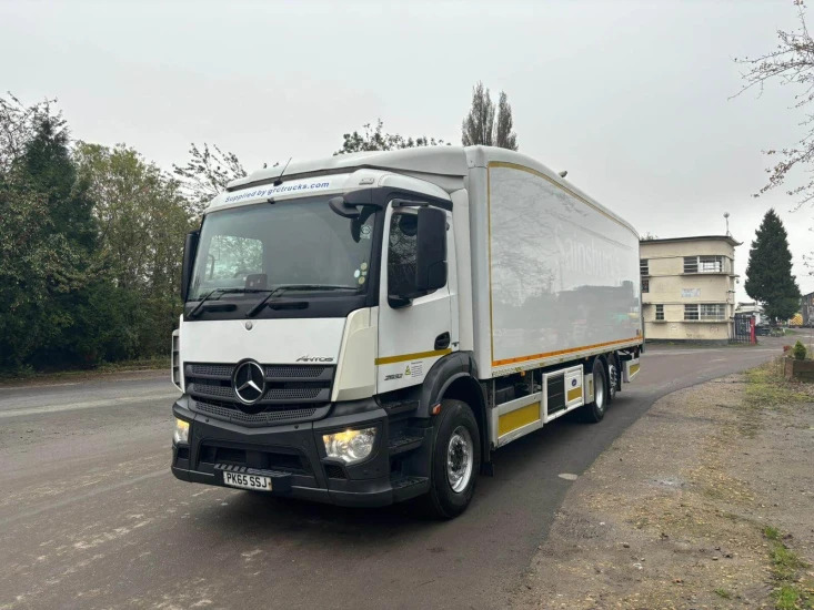 2015 Mercedes Axor 2532 Refrigerated Truck SSJ Axor - Hűtős teherautó: 1 kép. 2015 Mercedes Axor 2532 Refrigerated Truck SSJ Axor - Hűtős teherautó: 1 kép.