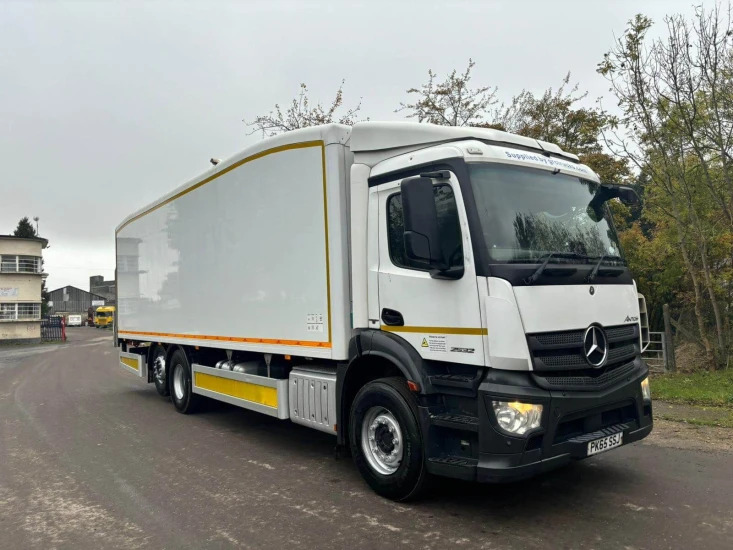 2015 Mercedes Axor 2532 Refrigerated Truck SSJ Axor - Hűtős teherautó: 5 kép. 2015 Mercedes Axor 2532 Refrigerated Truck SSJ Axor - Hűtős teherautó: 5 kép.