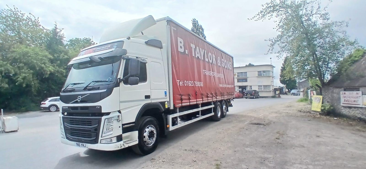 2016 Volvo FM 330 Curtainside Truck - Ponyvás teherautó: 5 kép. 2016 Volvo FM 330 Curtainside Truck - Ponyvás teherautó: 5 kép.