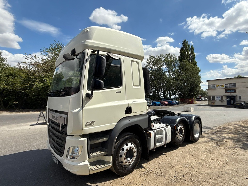 2016 DAF CF 460 Tractor Unit - Nyergesvontató: 5 kép. 2016 DAF CF 460 Tractor Unit - Nyergesvontató: 5 kép.