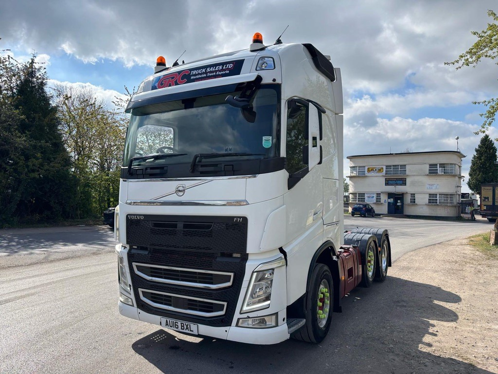 2016 Volvo FH 500 Tractor Unit - Nyergesvontató: 1 kép. 2016 Volvo FH 500 Tractor Unit - Nyergesvontató: 1 kép.