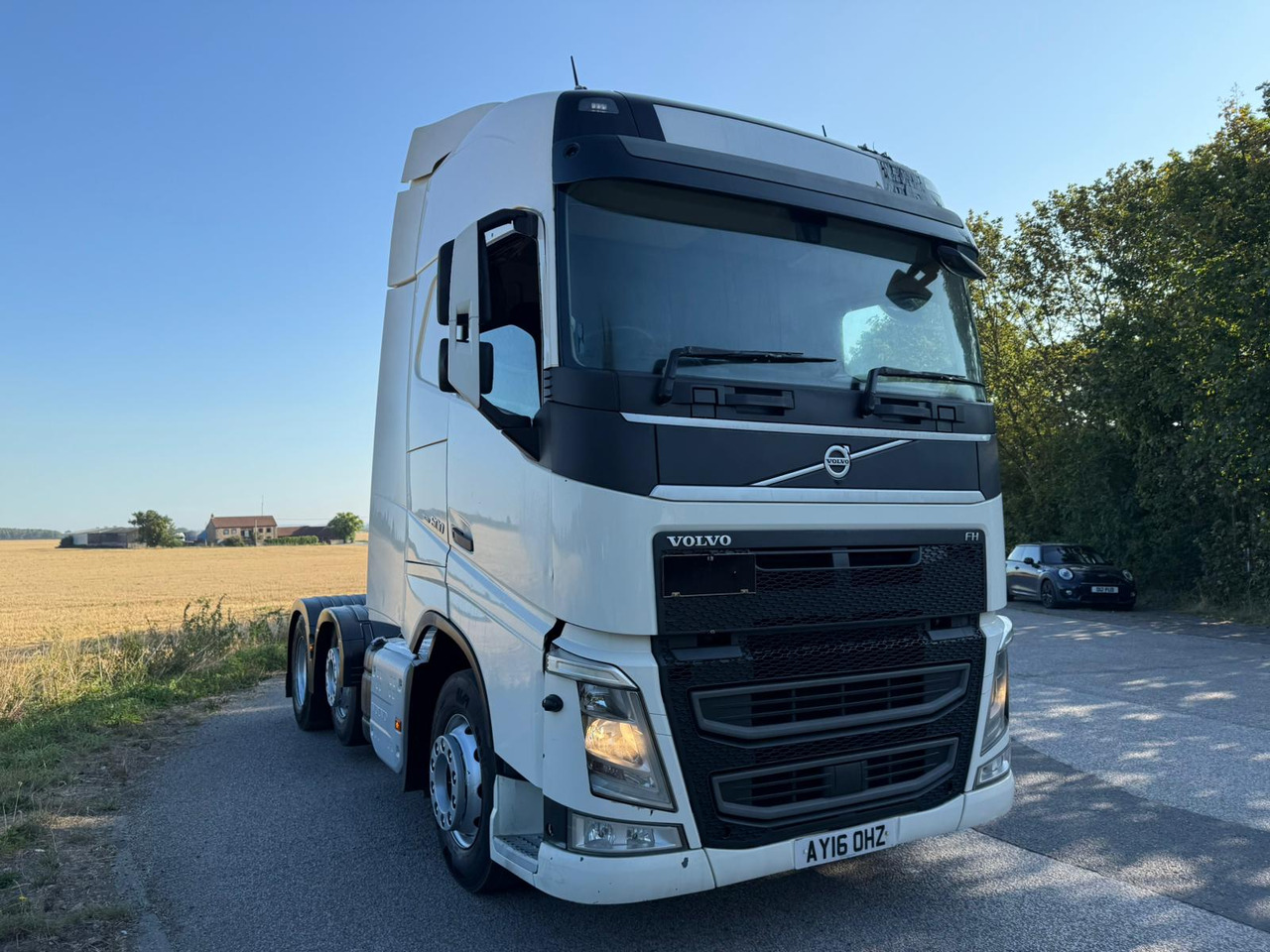 2016 Volvo FH 500 Tractor Unit - Nyergesvontató: 5 kép. 2016 Volvo FH 500 Tractor Unit - Nyergesvontató: 5 kép.