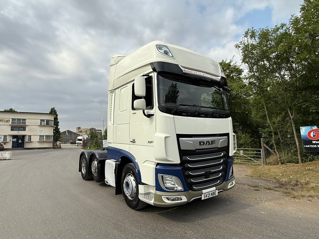 2021 DAF XF 530 Tractor Unit - Nyergesvontató: 5 kép. 2021 DAF XF 530 Tractor Unit - Nyergesvontató: 5 kép.