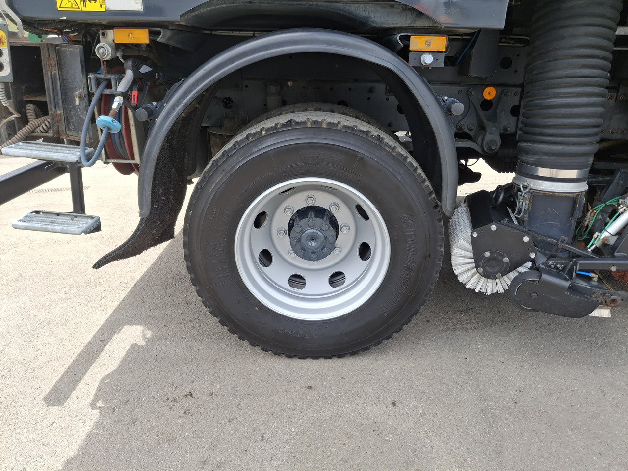 Utcaseprő gép MERCEDES-BENZ Atego 1523 Zamiatarka Kehrmaschine Schmidt SK600 Karcher 2 Motoren Euro 6 PM10 Rura Do Liści: 20 kép. Utcaseprő gép MERCEDES-BENZ Atego 1523 Zamiatarka Kehrmaschine Schmidt SK600 Karcher 2 Motoren Euro 6 PM10 Rura Do Liści: 20 kép.