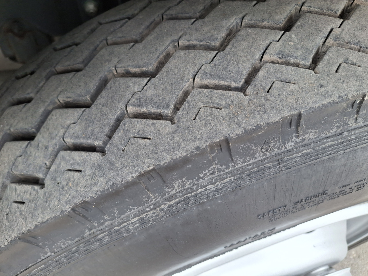 Utcaseprő gép MERCEDES-BENZ Atego 1523 Zamiatarka Kehrmaschine Schmidt SK600 Karcher 2 Motoren Euro 6 PM10 Rura Do Liści: 19 kép. Utcaseprő gép MERCEDES-BENZ Atego 1523 Zamiatarka Kehrmaschine Schmidt SK600 Karcher 2 Motoren Euro 6 PM10 Rura Do Liści: 19 kép.